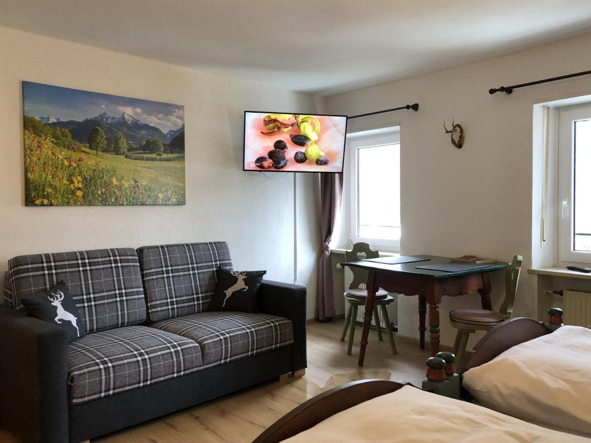 Pension Und Ferienwohnung Frech Марктшеленберг Екстериор снимка